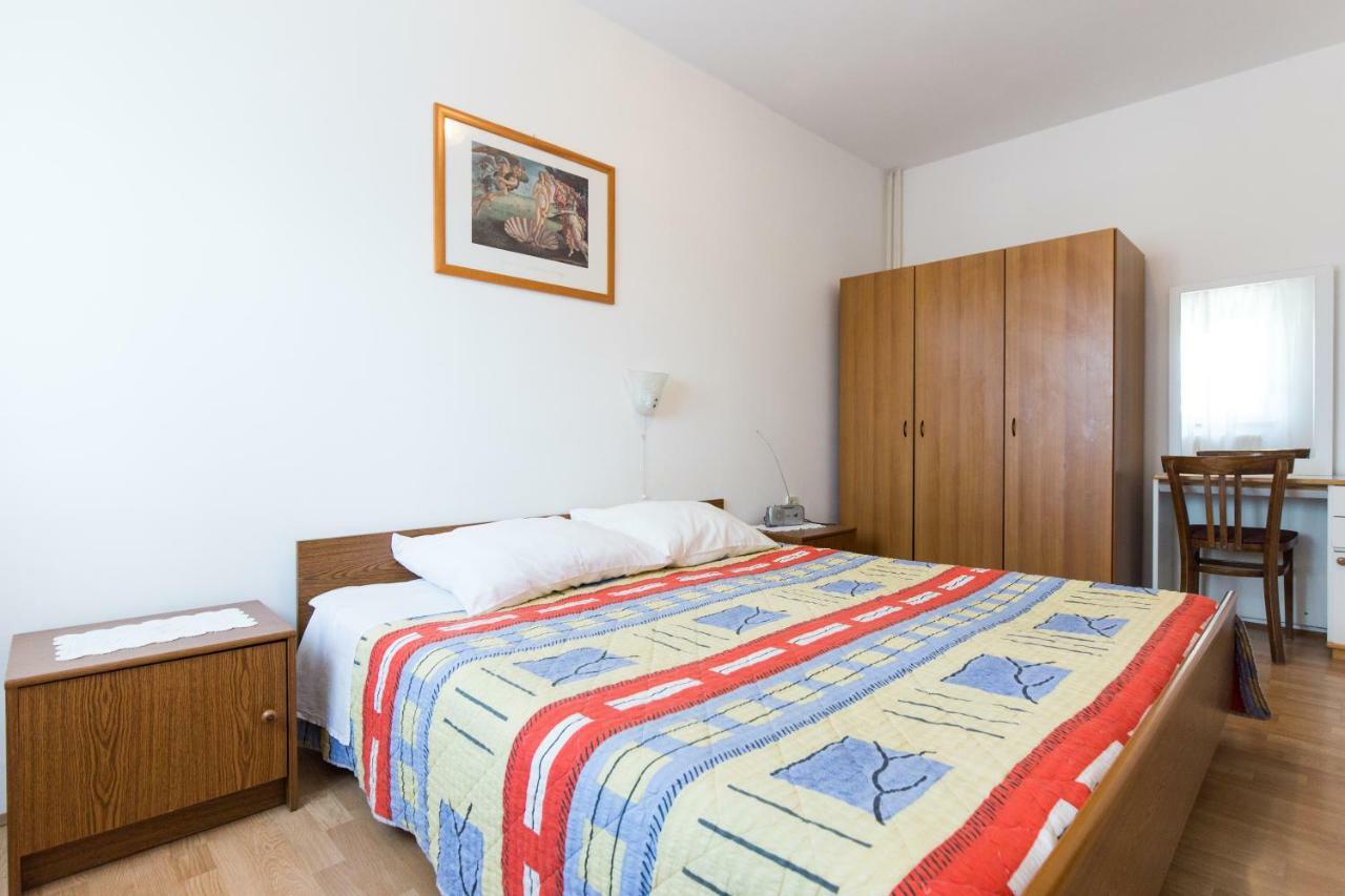 Apartment Pavacic Krk Town Exterior photo